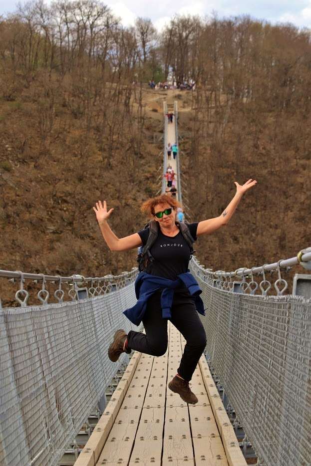 Geierlay hangbrug - Wandelvrouw - Bregje Schipper