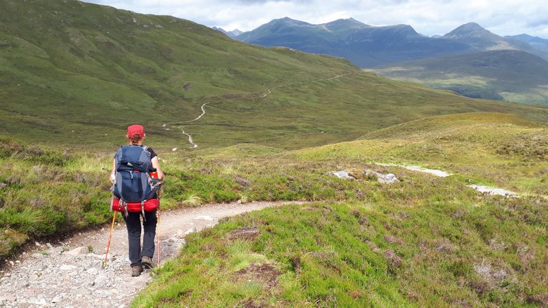 Kies je basis hiking uitrusting voor meerdaagse tochten