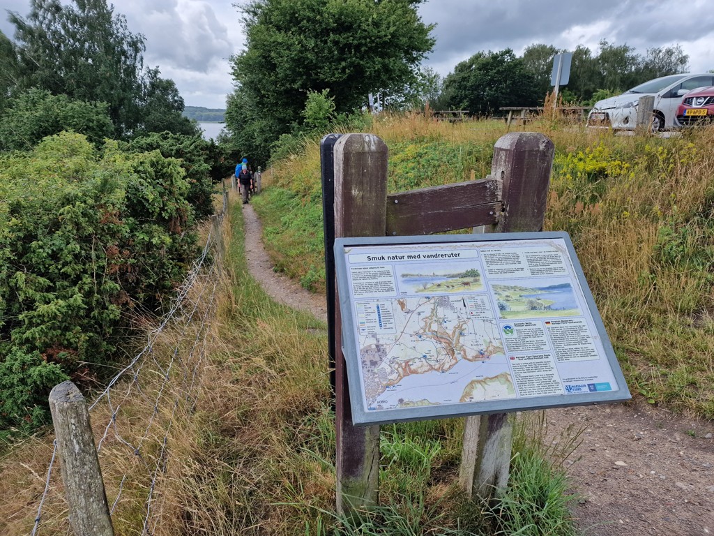 Bij het infobord loopt de Panorama route naar beneden.