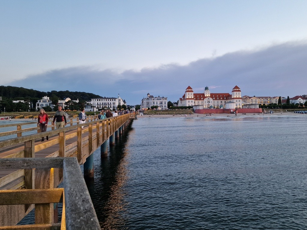 Strand Binz Rügen Kurhaus Pier