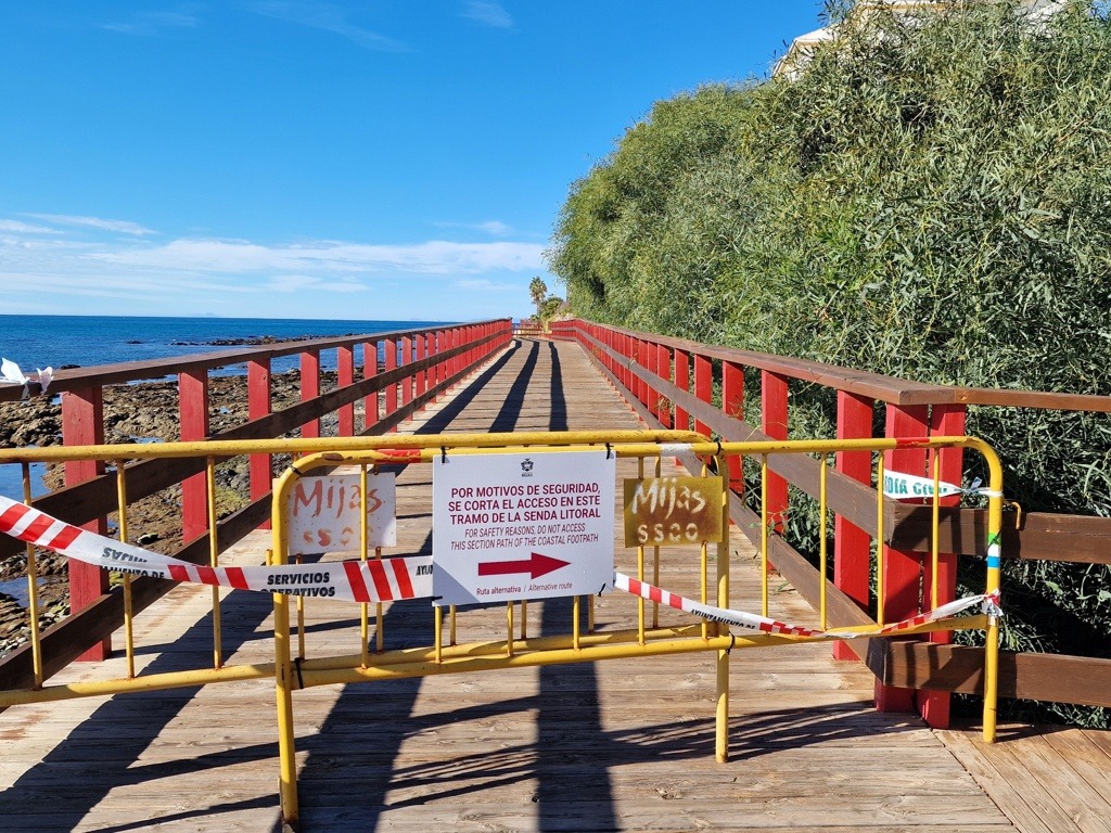 vlonderpad van La Cala de Mijas - omleiding - kapotte boardwalk